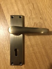 V700-AT serratura vittoriana a