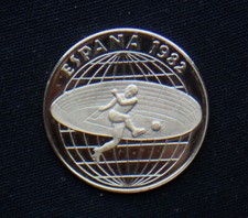 RARA MEDAGLIA argento 1982 calcio mondiali FIFA SPAGNA OTTIMA QUALITÀ