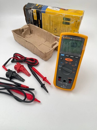 Tester isolamento fluke - tester,