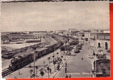 CARTOLINA  MANFREDONIA OPACA NON   VIAGGIATA PIAZZA MARCONI CON TRENO  OCC