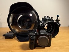Custodia Nauticam subacquea + Sony A7R II + obiettivo vetro Zen Dome set professionale