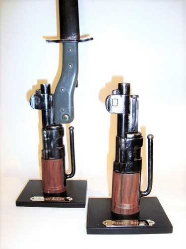 Support display stand for