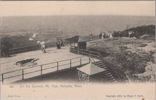 Sulla cima del monte Tom