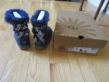 Stivali UGG blu navy Bailey