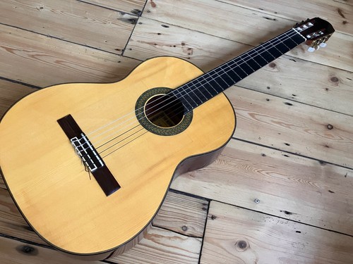 Chitarra classica spagnola