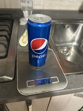 Lattina Pepsi sigillata vuota