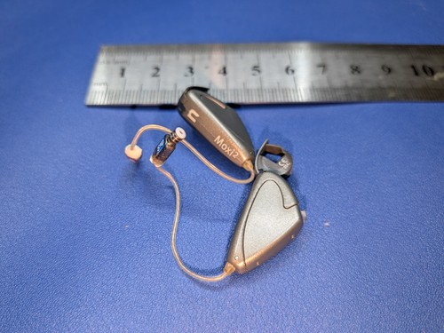 Coppia apparecchi acustici - di,