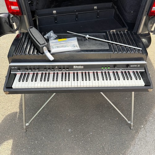 Pianoforte elettrico ibrido