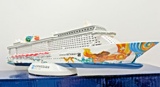 Modello nave NCL Norwegian Getaway Cruise Line con licenza ufficiale in scatola