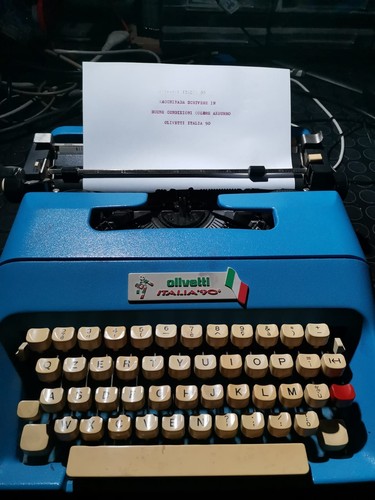 Macchina scrivere olivetti - macchina, da