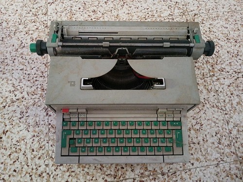 Macchina scrivere olivetti - scrivere,