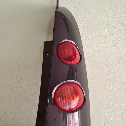 Faro posteriore destro - posteriore,