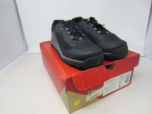Nuove scarpe specializzate - nuove,