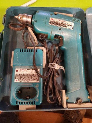 Trapano avvitatore batteria - a,