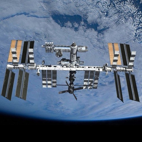 Stazione spaziale - la,