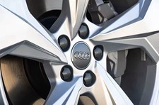 4 Tappi Coprimozzo Audi 61 mm Nero A1 A3 A4 A5 A6 Q3 Q5 Borchie Ruote Lega