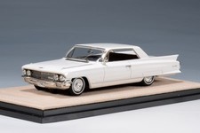 Cadillac Coupe de Ville 1962 Olimpiadi Bianco STM62602 1:43 Modelli di francobolli GLM 