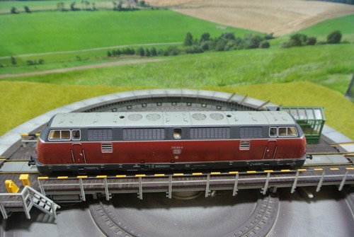 Lima locomotive diesel 230 - locomotive, br