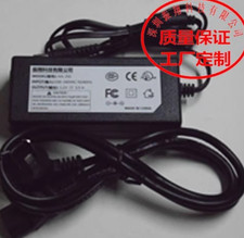 Caricabatteria per adattatore