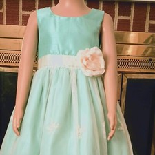 Abito tulle pizzo ricamato