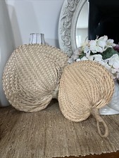 Ventaglio a mano in paglia