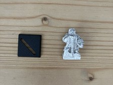 Warhammer Fantasy Citadel GW Dwarf Lord with Great Weapon Metal