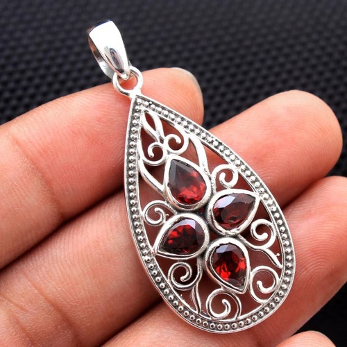 Ciondolo granato rosso - ,