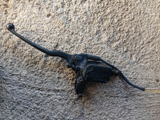 POMPA FRENO SX YAMAHA MAJESTY 125 2009 ULTIMO PEZZO