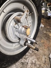 Mozzo ruota anteriore Vespa 50 3 marce 9 pollici (gomma inclusa)