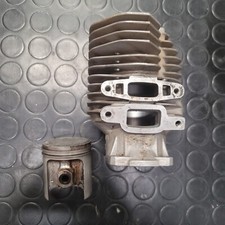 Cylinder engine cylinder