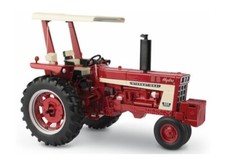 ERTL - INTERNATIONAL Harvester