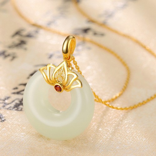 Collana con ciondolo loto