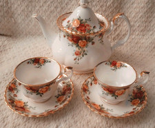 Royal Albert Old Country Roses