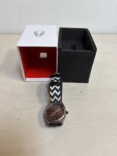 Nixon watch - nixon,