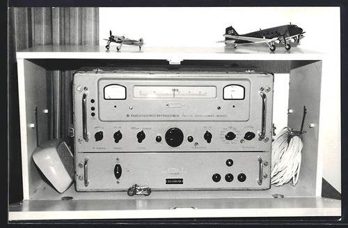 Fotografia rhode schwarz vhf - &,