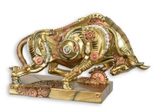 Una statuetta steampunk - , in