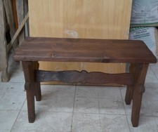 Antico Sgabello Rustico In Arte Povera Molto Raro Nelle Forme.