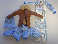 BARBIE BAMBOLA BARBIE LOTTO VESTITI ASSORTITI #130