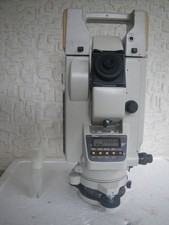 Nikon DTM-20 Digital Theodolite con custodia testata obiettivo pulito buona messa a fuoco usata Giappone