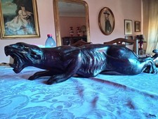 Scultura in ebano a forma di