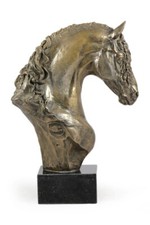 Cavallo Frisone Mary Grande
