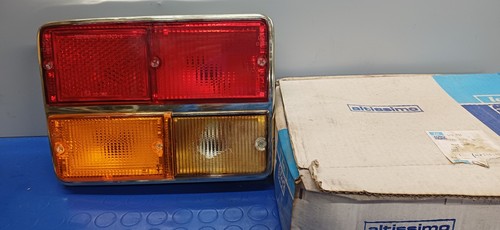 Fanale posteriore sinistro per