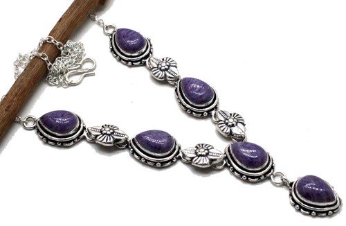 Collana gioielli fatti - , a