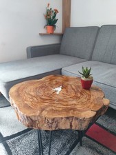 Tavolo in legno massello di