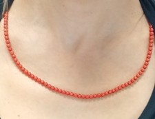 Collana in oro e  corallo di