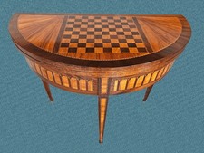 TAVOLO DA GIOCO A MEZZALUNA INTARSIATO  LUIGI XVI  XVIII SECOLO RESTAURATO