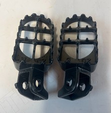 Coppia pedane ferro moto - pedane,