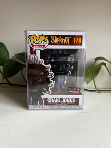 Funko pop craig jones - -,