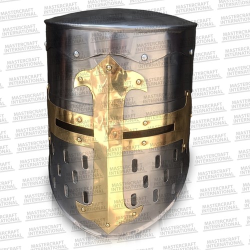 Elmetto medievale cavaliere