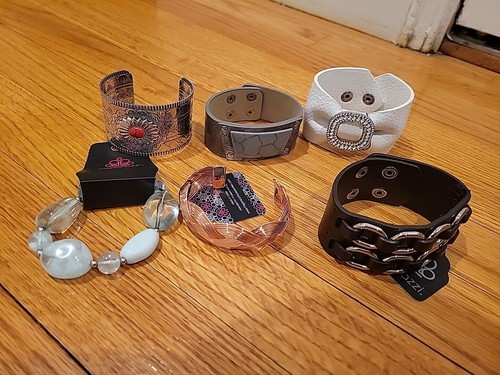 Nuovo scontato bracciali - scontato!,